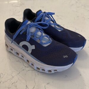 On Cloud Cloudmonster